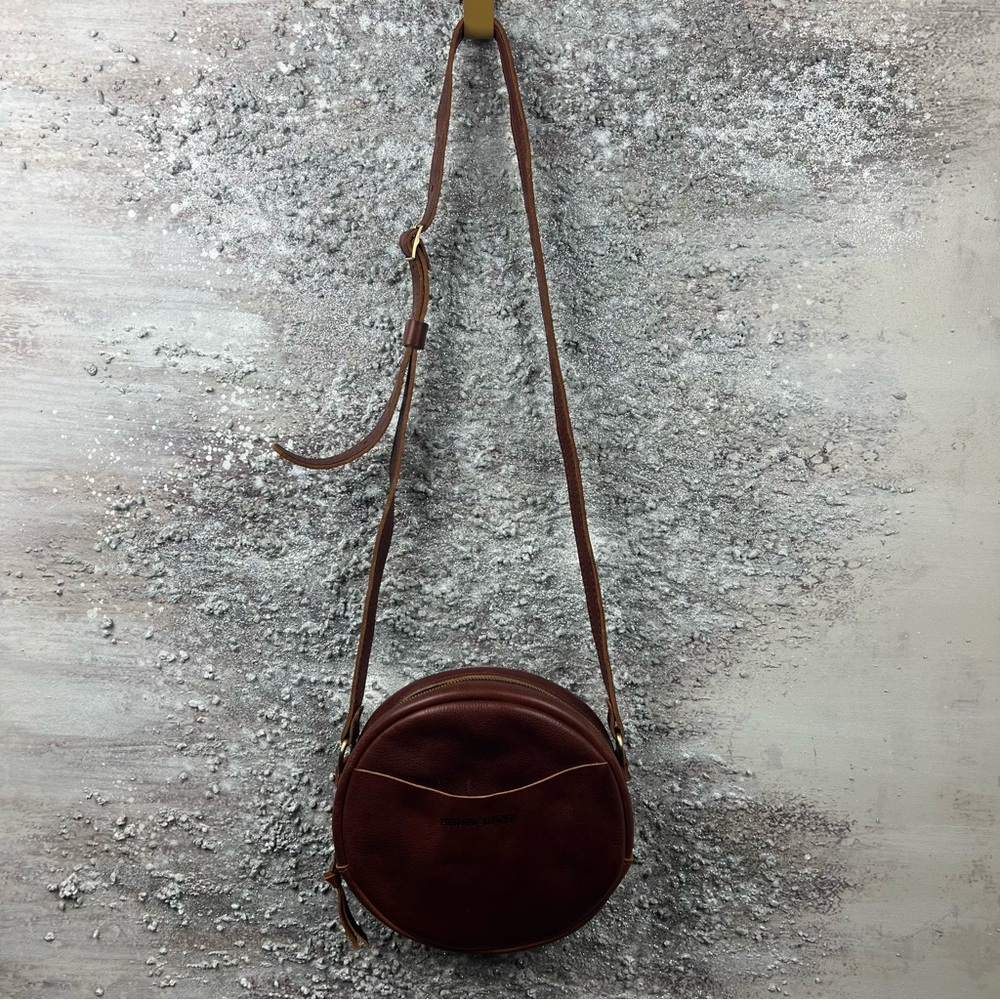 547 Portland Leather  Circle Crossbody Bag w/ mini envelope wallet - Picture 3 of 16